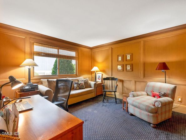 402 W Lyon Farm Drive 402, Greenwich CT 06831