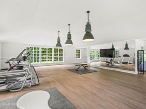 104 Dans Highway, New Canaan CT 06840