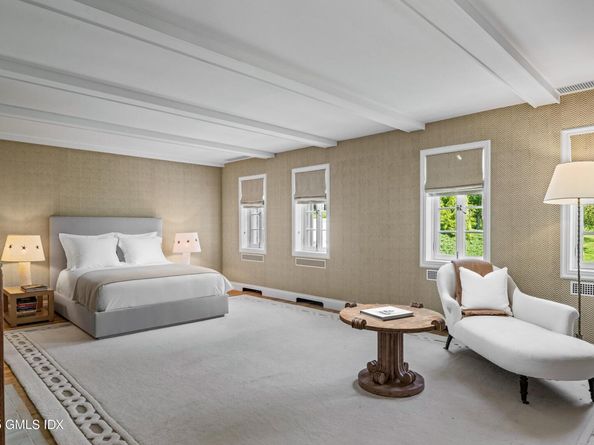 104 Dans Highway, New Canaan CT 06840