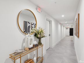 986 South Van Ness Avenue 203, San Francisco CA 94110