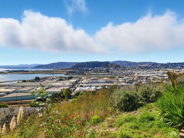 59 Kiska Road, San Francisco CA 94124