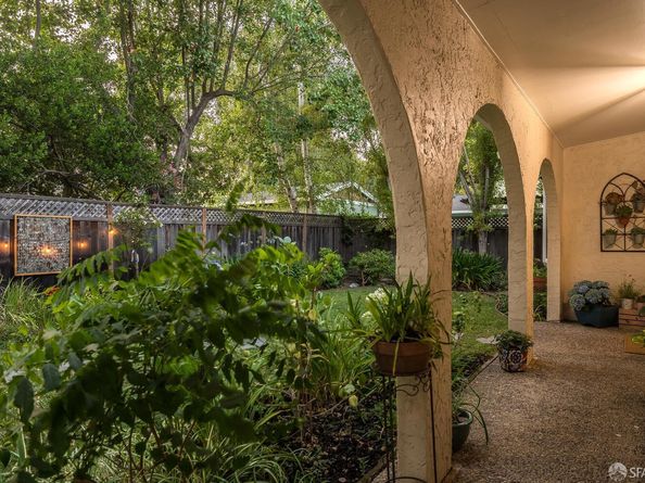 454 9th Avenue, Menlo Park CA 94025