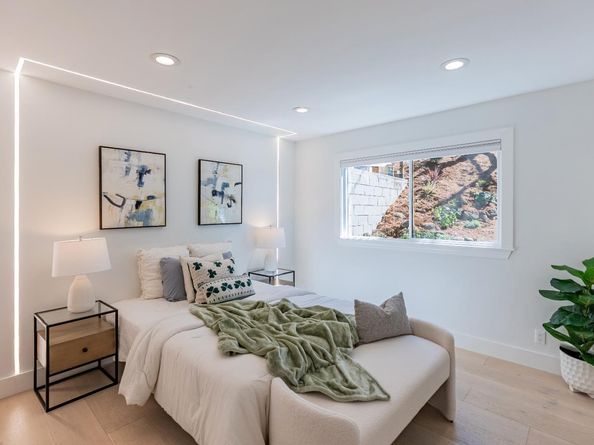 893 Madonna Way, Los Altos CA 94024