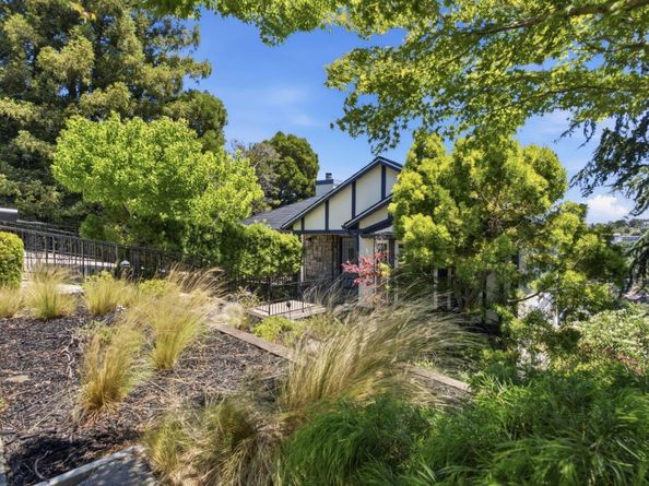 179 Bay View Drive, San Carlos CA 94070