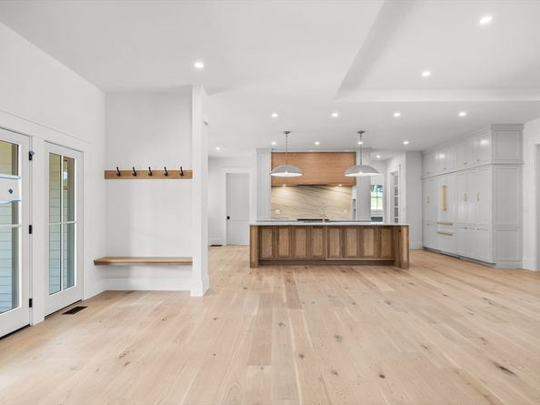 1 Couture Way, Middleton MA 01949