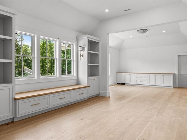 1 Couture Way, Middleton MA 01949