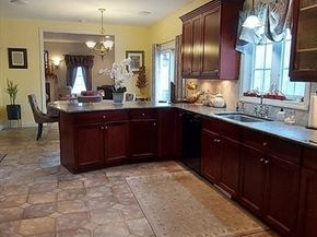 707 Stafford St, Leicester MA 01542