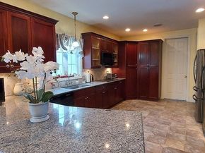 707 Stafford St, Leicester MA 01542