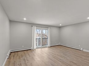 7 Chapel Hill Dr 8, Plymouth MA 02360