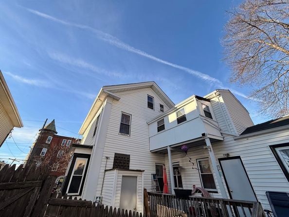 97 Washington Ave, Chelsea MA 02150