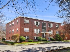 1105 Lexington Street 64, Waltham MA 02452