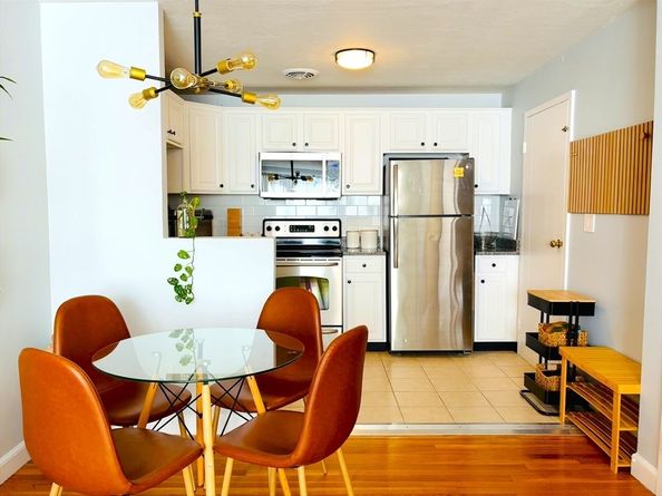 1105 Lexington Street 64, Waltham MA 02452