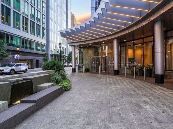 22 Liberty Dr 9, Boston MA 02210