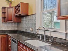 16 Washington St, Chelmsford MA 01863