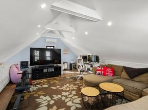 40 Kimlo Rd, Wellesley MA 02481