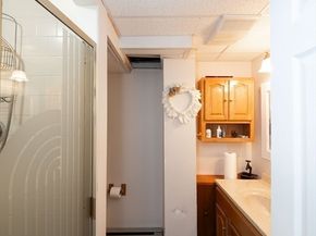 32 Crestwood Dr, Southbridge MA 01550