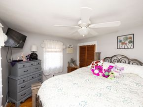 32 Crestwood Dr, Southbridge MA 01550