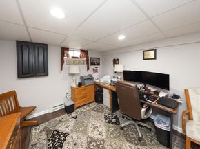 32 Crestwood Dr, Southbridge MA 01550