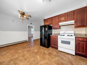 75 Warren St, Medford MA 02155