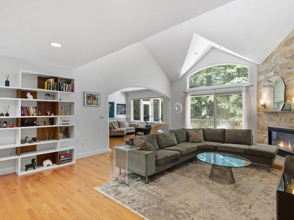 10 Blue Heron Way, Acton MA 01720