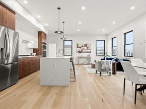 47 Condor PH301, Boston MA 02128