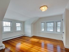 28 Green St, Needham MA 02492