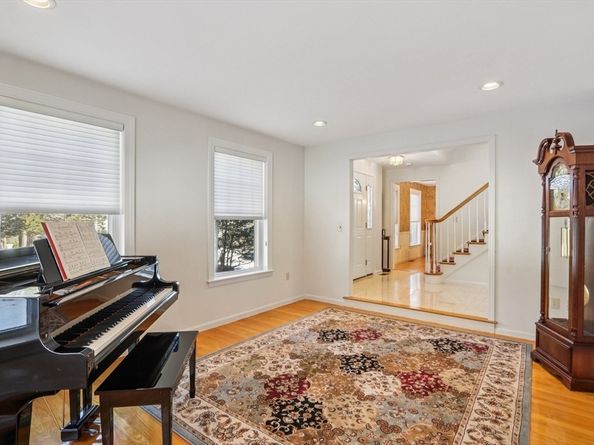 11 Thaxton Rd, Beverly MA 01915