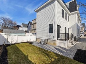 10 Bartlett St 2, Somerville MA 02145