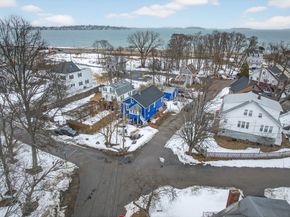 11 Cleaves St, Quincy MA 02171