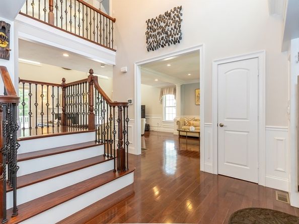 14 Sarah St, Burlington MA 01803