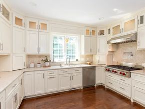 14 Sarah St, Burlington MA 01803