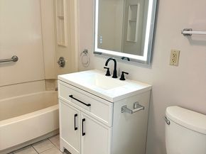 114 Oak Lane 7, Brockton MA 02301