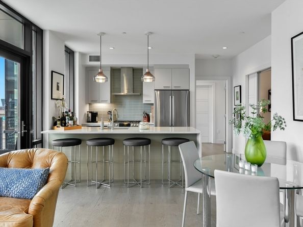 40 Traveler St 710, Boston MA 02118