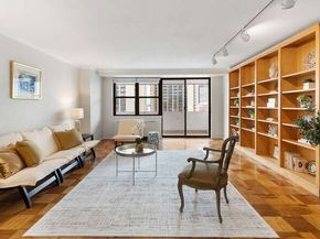 2 Hawthorne Pl 16M, Boston MA 02114