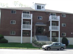 616 Boston Post Rd E 9, Marlborough MA 01752