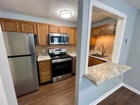 616 Boston Post Rd E 9, Marlborough MA 01752