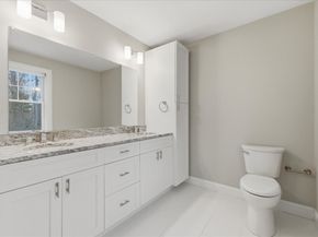 28 Eastover Rd 28, Walpole MA 02081