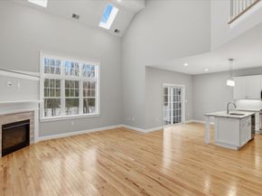 28 Eastover Rd 28, Walpole MA 02081