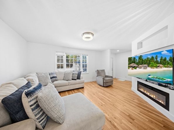 511 Bigelow, Marlborough MA 01752