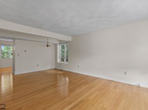 1 Traverse St E, Wakefield MA 01880