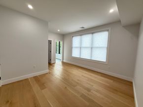 809-811 Heath St 811, Brookline MA 02467