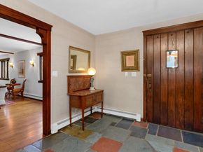 764 Hammond St, Brookline MA 02467