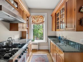 18 Hereford St, Boston MA 02115