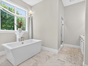 18 Keeney Pond Rd, Norfolk MA 02056