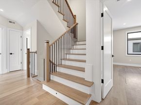 14 Pennsylvania Ave 14, Newton MA 02461