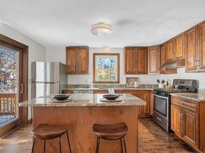 50 Glenwood Road, Tewksbury MA 01876