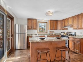 50 Glenwood Road, Tewksbury MA 01876