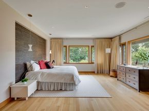 23 Bedford Rd, Lincoln MA 01773