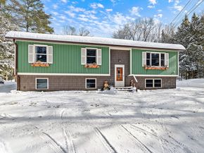 1495 W Royalston Rd, Athol MA 01331