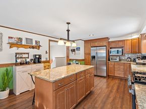 1495 W Royalston Rd, Athol MA 01331